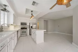 26307 Arboretum Way, Murrieta, CA 92563 - Photo 7