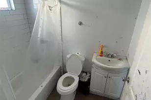 655 W 113th, Los Angeles, CA 90044 - Photo 7