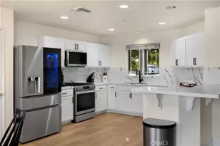 16294 Los Coyotes, Fontana, CA 92336 - Photo 19