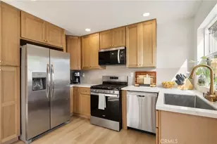 145 E Green St, Claremont, CA 91711 - Photo 29