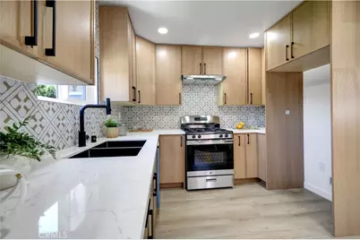 3515 S Norton Avenue, Los Angeles, CA 90018 - Photo 25