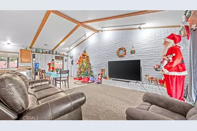 16043 Saint Timothy Road, Apple Valley, CA 92307 - Photo 7