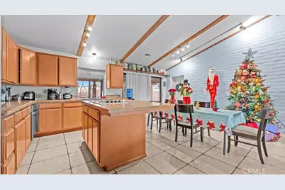 16043 Saint Timothy Road, Apple Valley, CA 92307 - Photo 17