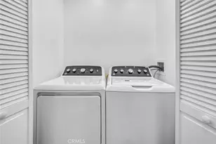 10505 Halbrent, Mission Hills (San Fernando), CA 91345 - Photo 35