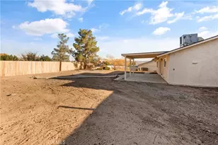 14208 Apple Creek, Victorville, CA 92395 - Photo 25
