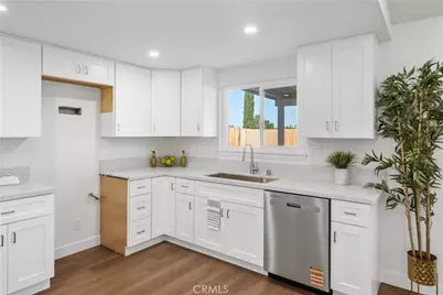 14208 Apple Creek, Victorville, CA 92395 - Photo 17