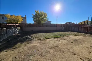 11721 Virginia, Adelanto, CA 92301 - Photo 7