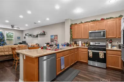 15723 Parkhouse, Fontana, CA 92336 - Photo 3