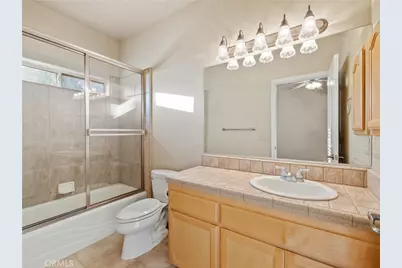 11385 Oak Ridge, Oak Hills, CA 92344 - Photo 25