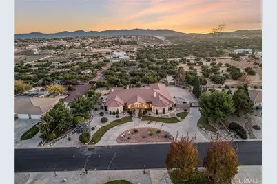 11385 Oak Ridge, Oak Hills, CA 92344 - Photo 9