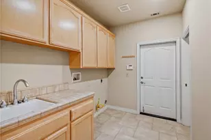 11385 Oak Ridge, Oak Hills, CA 92344 - Photo 49