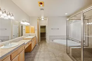 11385 Oak Ridge, Oak Hills, CA 92344 - Photo 37