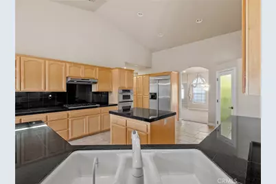 11385 Oak Ridge, Oak Hills, CA 92344 - Photo 35