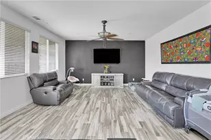 13458 Snowdrop Ct, Victorville, CA 92394 - Photo 11