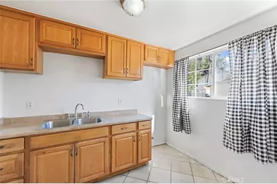 9721 Juniper Avenue, Fontana, CA 92335 - Photo 21