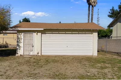 9721 Juniper Avenue, Fontana, CA 92335 - Photo 29
