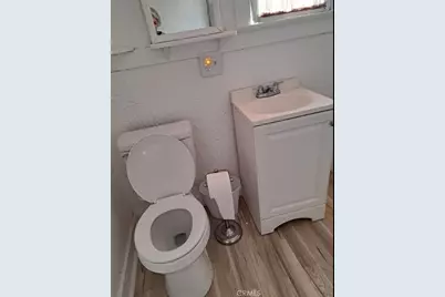 562 N 1st Avenue, Upland, CA 91786 - Photo 17