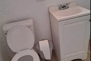 562 N 1st Ave, Upland, CA 91786 - Photo 17