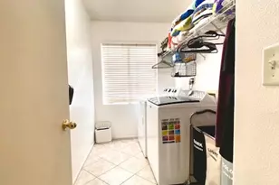 16883 Hazeltine Ct, Fontana, CA 92336 - Photo 11