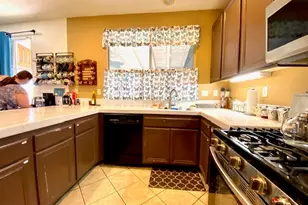 16883 Hazeltine Ct, Fontana, CA 92336 - Photo 29