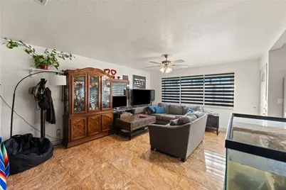 7827 Golondrina, San Bernardino, CA 92410 - Photo 5