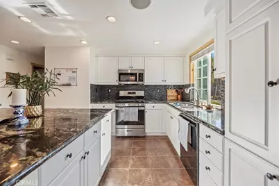 8119 W Preserve, Chino, CA 91708 - Photo 19