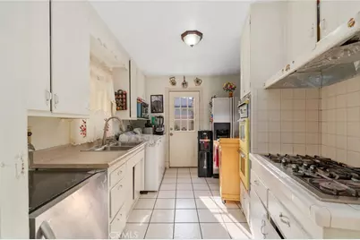 2417 Notre Dame, Pomona, CA 91766 - Photo 11