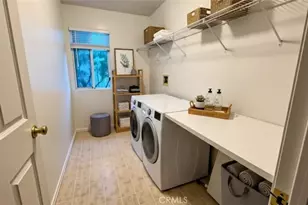 24854 Noelle, Newhall, CA 91321 - Photo 9