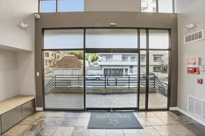 7320 Hawthorn Avenue #108, Los Angeles, CA 90046 - Photo 5