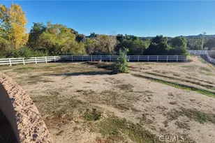 17319 Timberview Dr, Riverside, CA 92504 - Photo 9