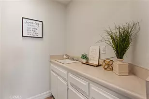 2062 Havenhurst Way, Upland, CA 91784 - Photo 41