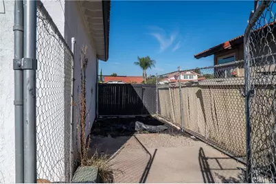 1454 Cresta, Corona, CA 92879 - Photo 31
