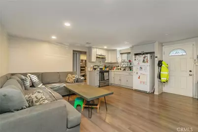 11936 Neenach, Los Angeles, CA 91352 - Photo 23