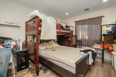 11936 Neenach, Los Angeles, CA 91352 - Photo 19