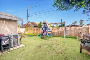 11936 Neenach, Los Angeles, CA 91352 - Photo 17