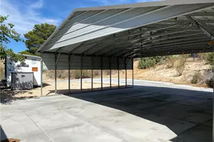 16470 Cabrillo Dr, Victorville, CA 92395 - Photo 17