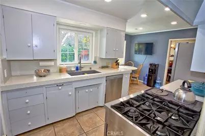 535 Fairmont Drive, San Bernardino, CA 92404 - Photo 11