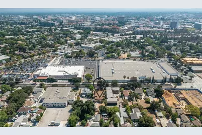 823 N Orange Grove Boulevard, Pasadena, CA 91103 - Photo 13