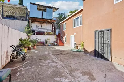 1046 N Bonnie Beach Place, Los Angeles, CA 90063 - Photo 9