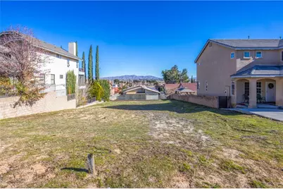 13255 Autumn Leaves, Victorville, CA 92395 - Photo 5