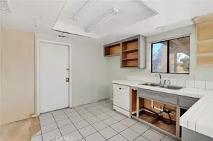 15807 Sitting Bull, Victorville, CA 92395 - Photo 11