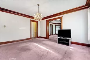 4239 S Raymond Ave, Los Angeles, CA 90037 - Photo 9