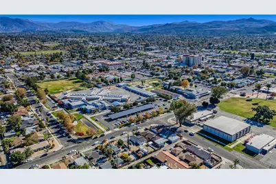 415 N Santa Fe, Hemet, CA 92543 - Photo 37