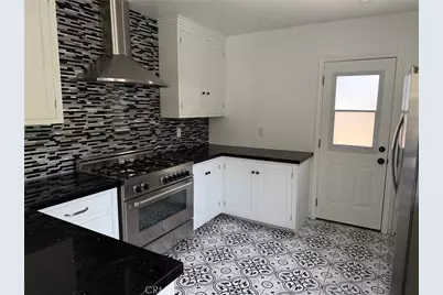 2201 Avon, Los Angeles, CA 90026 - Photo 9