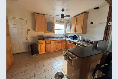 7474 Elmwood, San Bernardino, CA 92410 - Photo 5