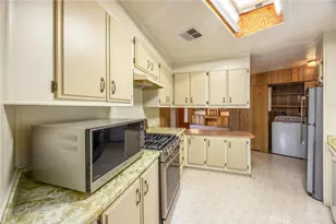 626 N Dearborn Street, Redlands, CA 92374 - Photo 11