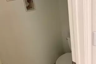 9876 Skyland Ct, Fontana, CA 92335 - Photo 17