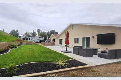 7556 Frazer, Jurupa Valley, CA 92509 - Photo 53
