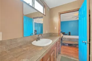 7024 Eton, Canoga Park, CA 91303 - Photo 13