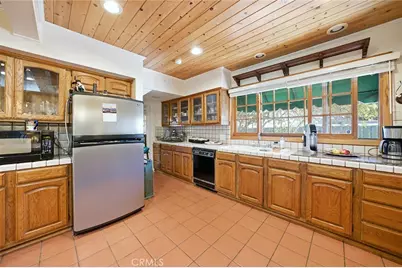 2393 Allen Avenue, Altadena, CA 91001 - Photo 21